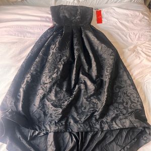 Monique Lhullier black dress